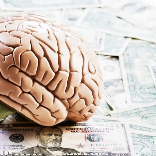 ใช้สมองคิด ในการซื้อ ประกันรถยนต์ออนไลน์